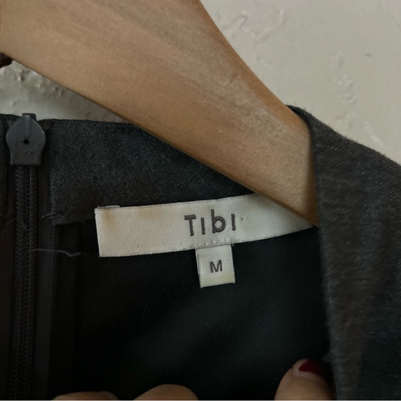 Tibi Triacetate Mock Neck Sleeveless Top - Picture 3 of 6